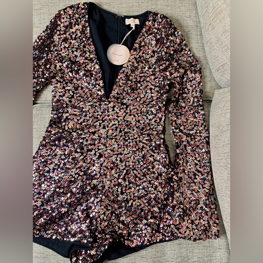 💫HP‼️💫 NWT CAMILA COEHLO Multi-colored Sequin Romper, Size XS - Picture 5 of 9